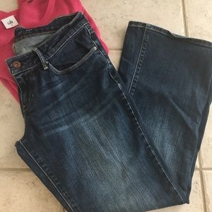 Levi’s Bold Curve Boot Cut Jeans